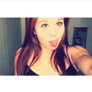 Meet your Posher, Victoria