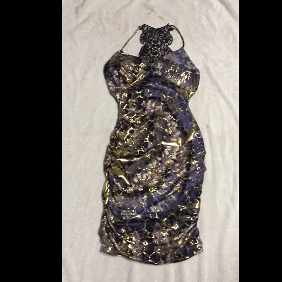 Multicolored dress with back accents piece