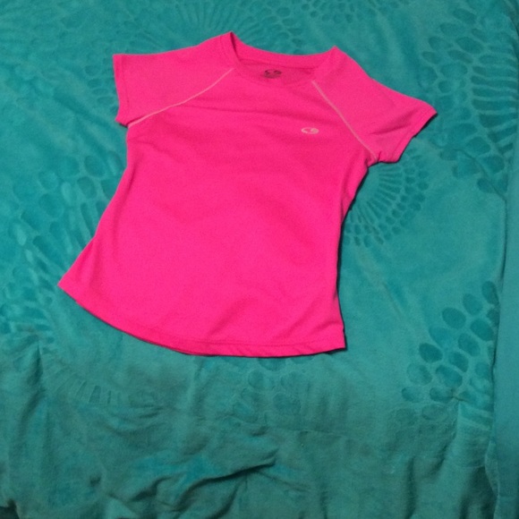 Hot pink sport shirt - Picture 4 of 4