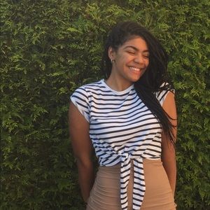 Meet your Posher, Kayla