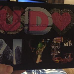 Urban decay loves nyc palette