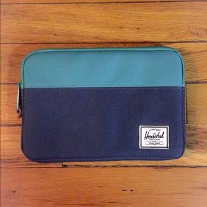 Herschel iPad Mini Case