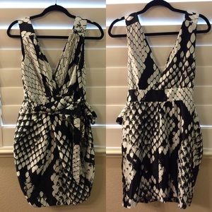 Satin dress with waist tie