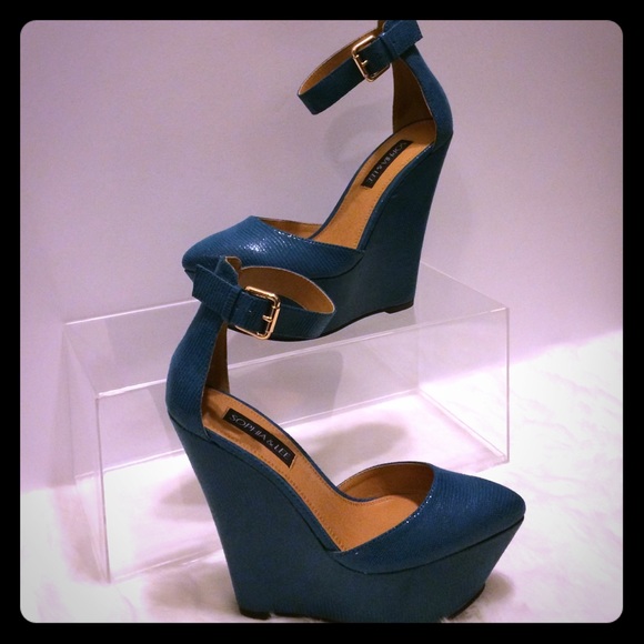 Shoe Dazzle Shoes - 🔹Brand 🆕 Platform by Sophia & Lee Wedge🔹