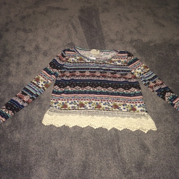 Shirt with lace