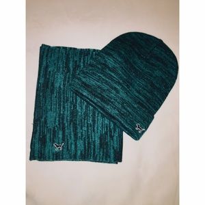 pink - beanie and scarf