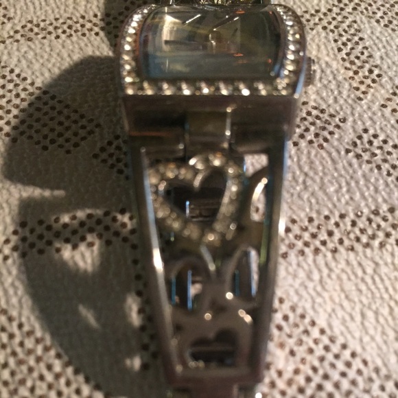 Studio! Watch - Picture 3 of 3