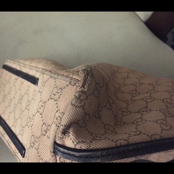 Authentic Gucci XL bag extra pics