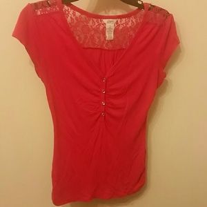 Pink short sleeve shirt with lace detail