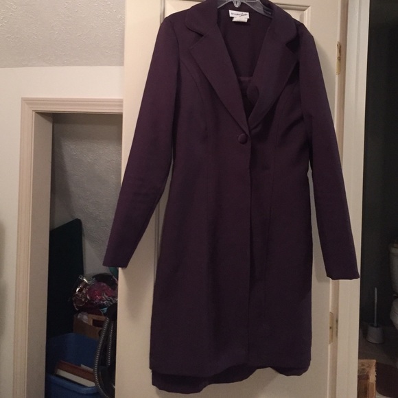 Dress and jacket suit - Picture 2 of 2