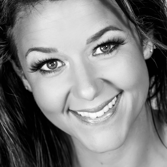 Meet your Posher, Carmen - Picture 1 of 1