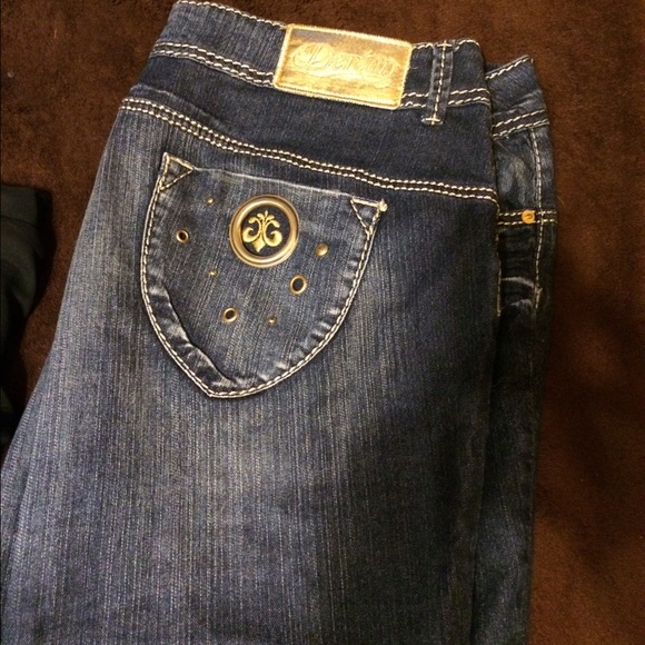 Dereon jeans