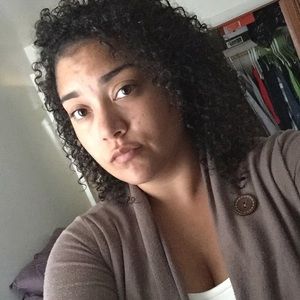 Meet your Posher, Tabitha