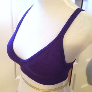 Lululemon seamlessly plunge bra bruised berry sz 4