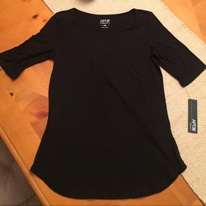 Black elbow sleeve t shirt