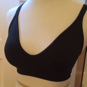 Lululemon seamlessly plunge heathered black bra 4
