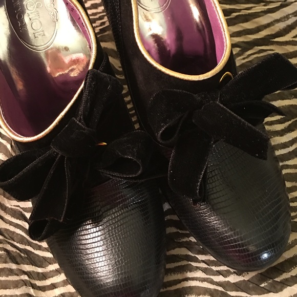 THE SHOE New York Chic Black Leather Boutique Heel - Picture 2 of 4