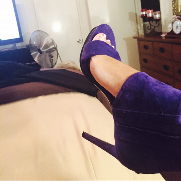 Vince camuto  shoes size 6