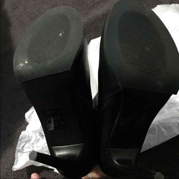 Booties - Picture 3 of 4