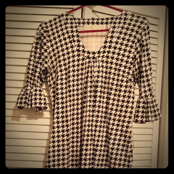 Tracy Negoshian B/W houndstooth dress