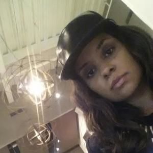 Meet your Posher, Stacey