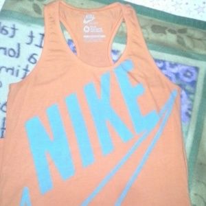 Nike tank