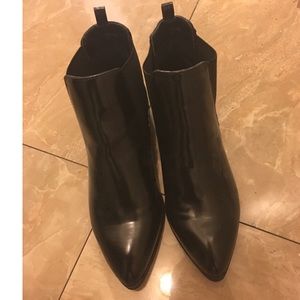 Chelsea boots