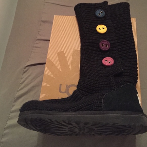 Black Cardy II UGGS