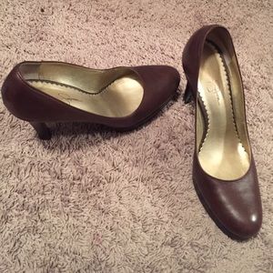 Authentic Jessica Simpson Brown pumps