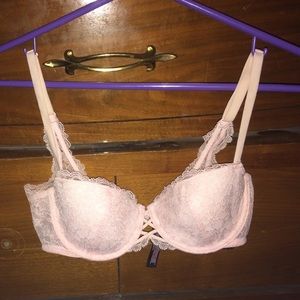 Victoria's Secret lightly lined bra