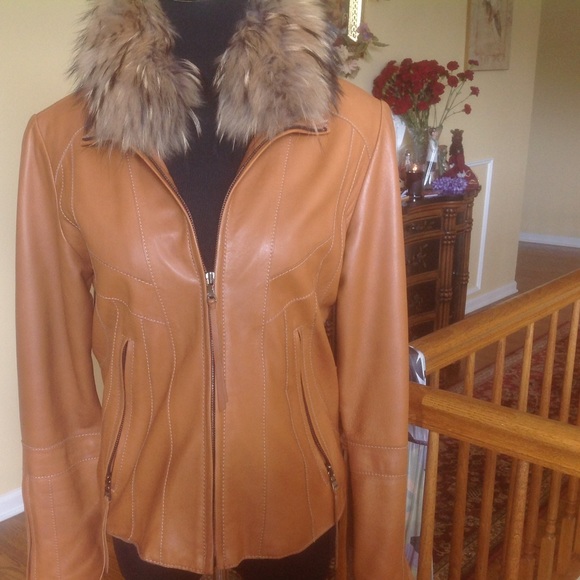 Andrew Marc Leather Jacket w removable fox collar