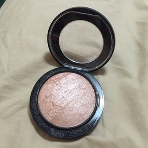 MAC Soft & Gentle