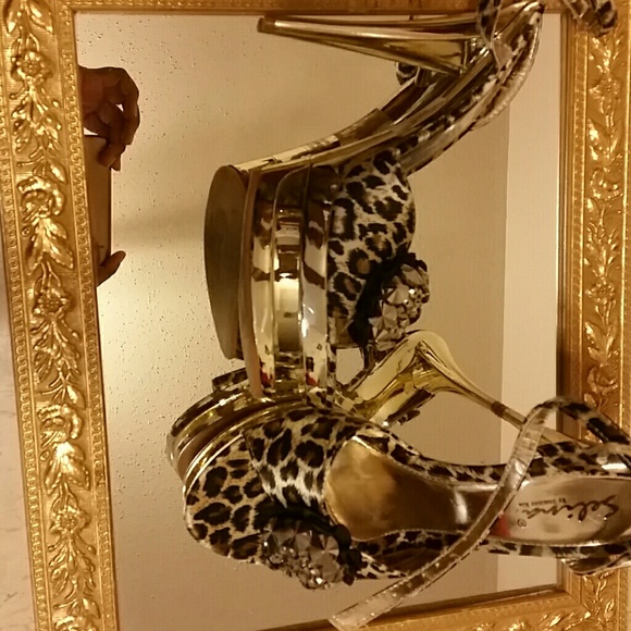 ????Hot Leopard print stiletto!????