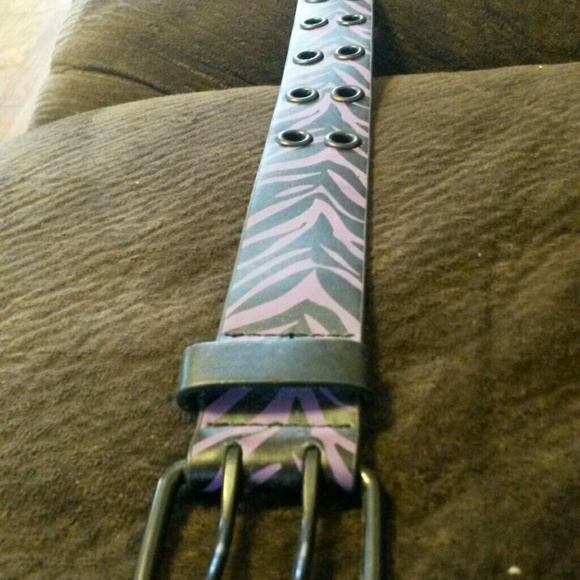 Belt size medium