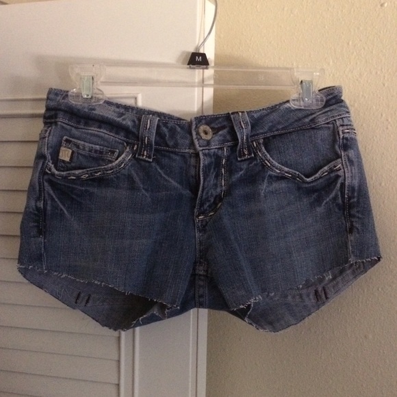 Cut off shorts