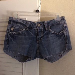 Cut off shorts
