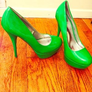 Lime Green Party heels 👠👠👠