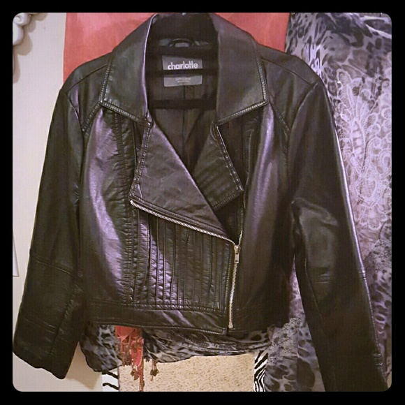 Charlotte Russe cropped moto zippered jacket