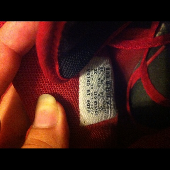 Custom nikes - Picture 2 of 3
