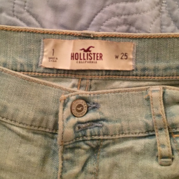 Light blue hollister shorts!‼️ - Picture 3 of 4