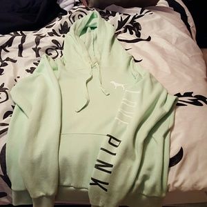 Green vs hoodie