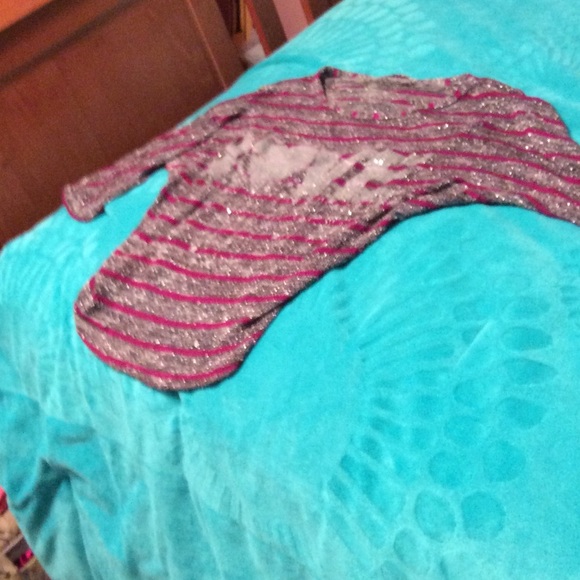 LOVE tee - Picture 4 of 4