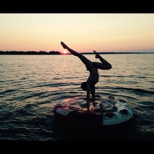 Meet your Posher, Abbi