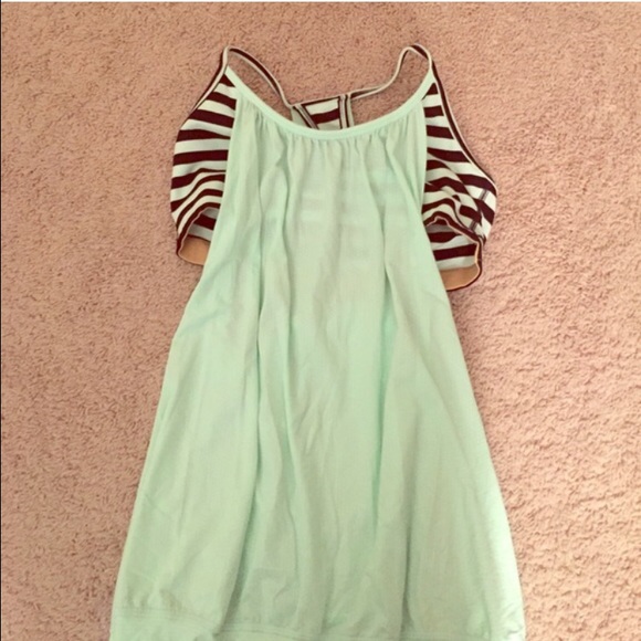 Size 8 Lululemon Mint & black tank