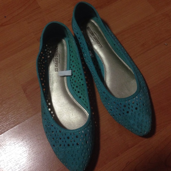 Ballerina Tip Flats