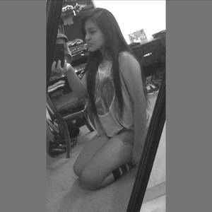 Meet your Posher, Carolina