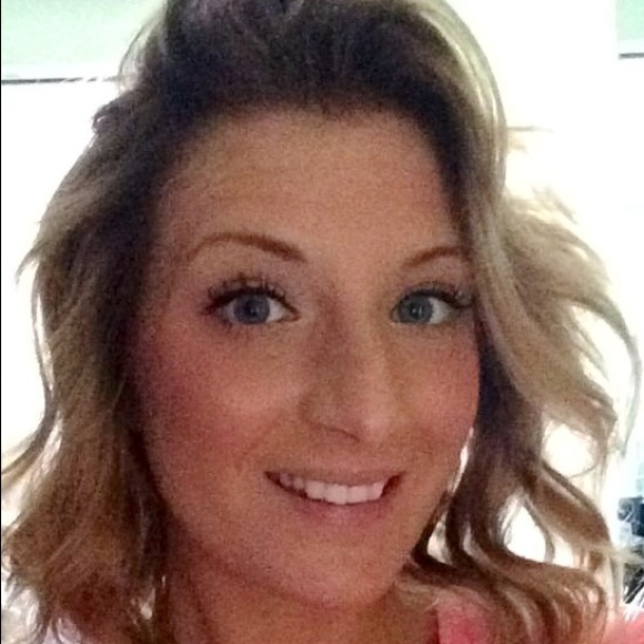 Meet your Posher, Meagan - Picture 1 of 1