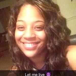 Meet your Posher, Dee