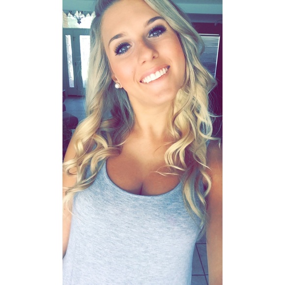 Meet your Posher, Jessica - Picture 1 of 1