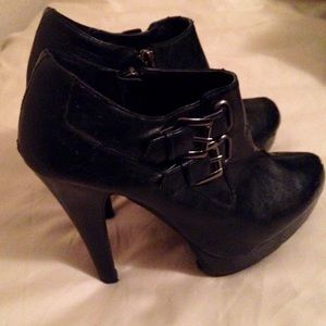 Anne Michelle Black Booties
